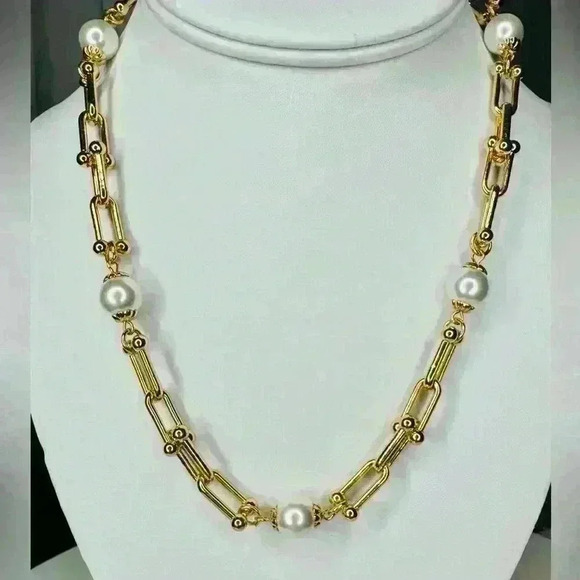 Gold Equestrian Links & Pearl Necklace - Picture 3 of 5